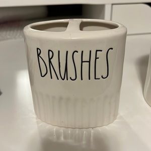 Rae Dunn Brushes holder
